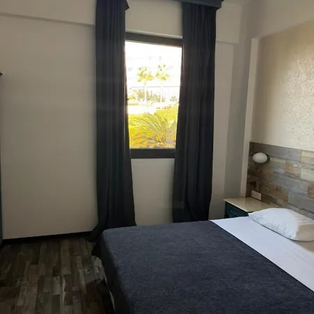 Casa Clara Chloraka Direkt Am Und Klorakas